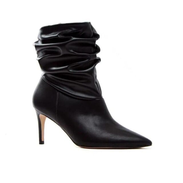 Bota Slouch em Soft Preto Cecconello