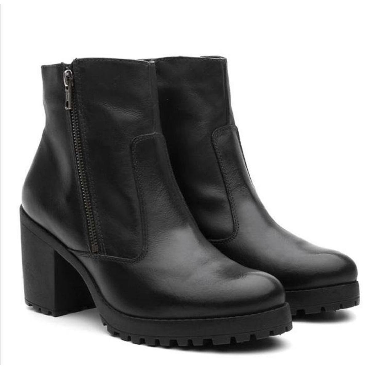 Bota Venetto Tratorada Couro Verniz Salto Medio Conforto Feminina Menor preço em Bota Venetto Tratorada Couro Verniz Salto Medio Conforto Feminina