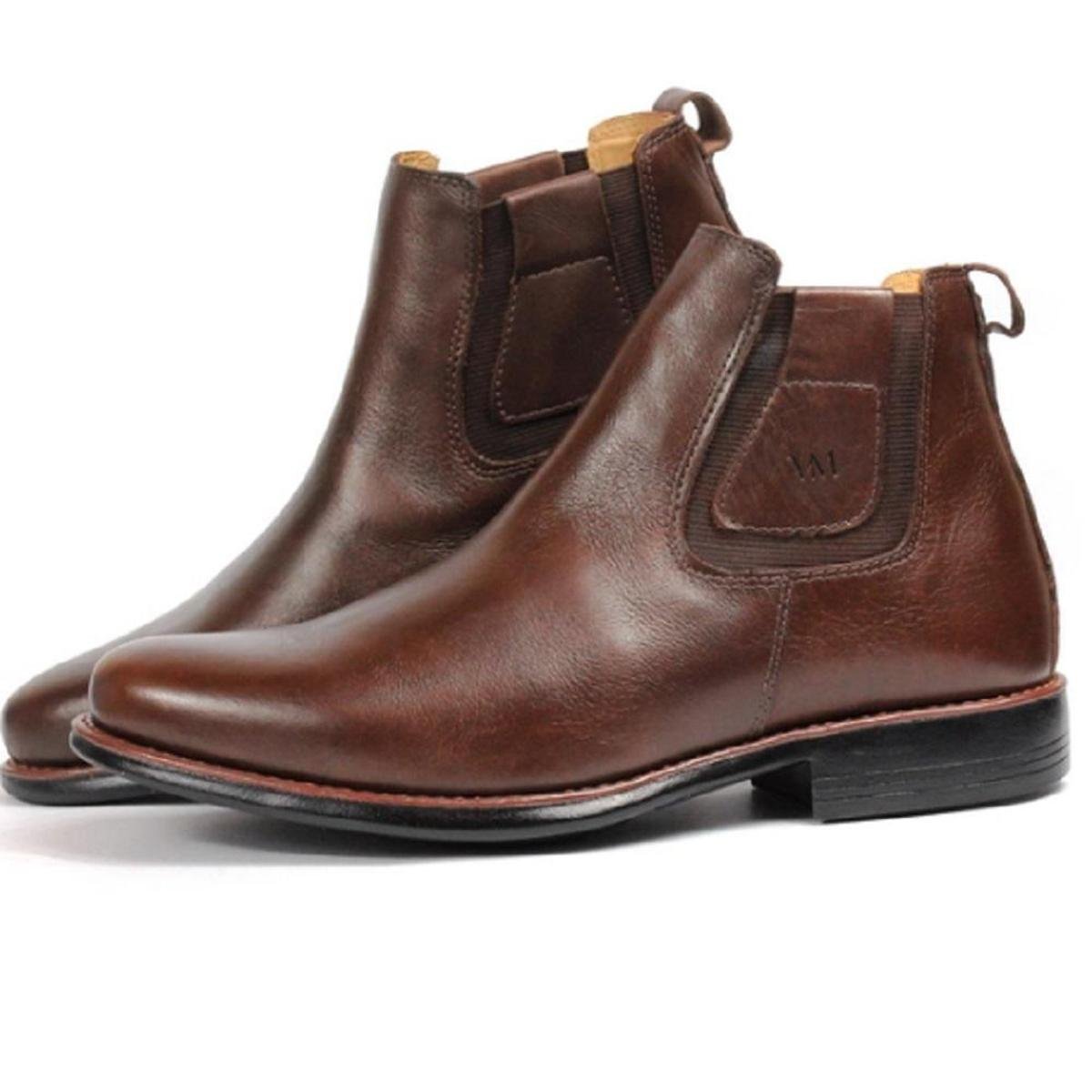 Botina Chelsea Lisa em Couro Masculina com Elástico Lateral e Sola Costurada - Café Menor preço em Botina Chelsea Lisa em Couro Masculina com Elástico Lateral e Sola Costurada - Café