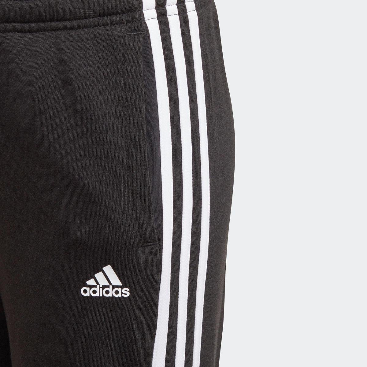 Calça de Moletom Afunilada Adidas Essentials 3-Stripes em Promoção |  Ofertas na Americanas