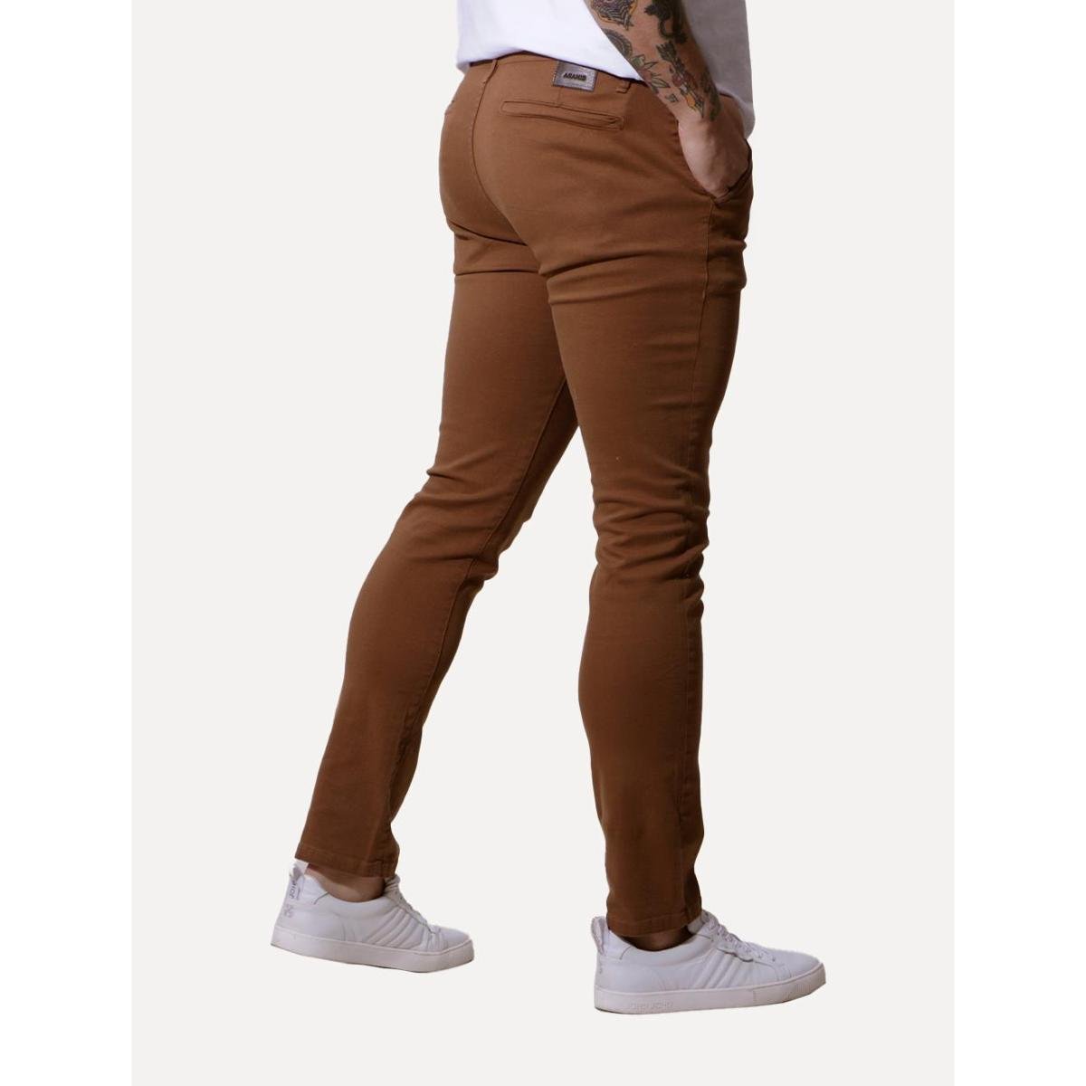 Calça Aramis Masculina Sarja Chino Slim Tinturada Marrom Zattini
