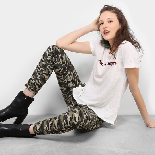 Calça Cropped Drezzup Camuflada Amarração Feminina - Verde Militar