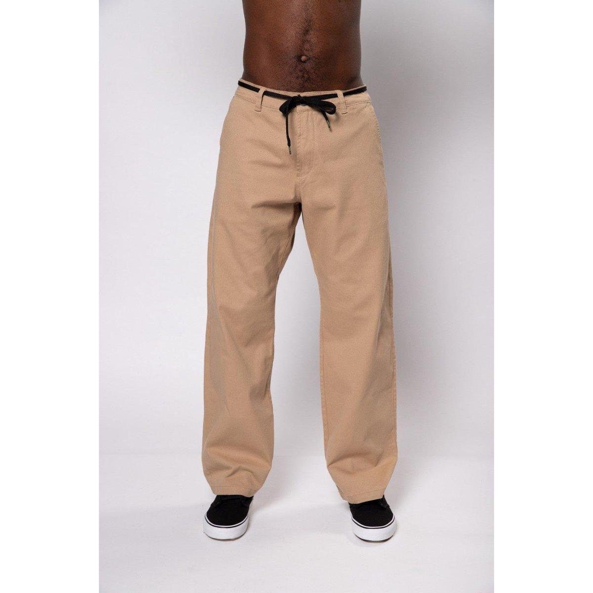 Calça De Sarja LRG NEW Masculina - Kaki Menor preço em Calça De Sarja LRG NEW Masculina - Kaki