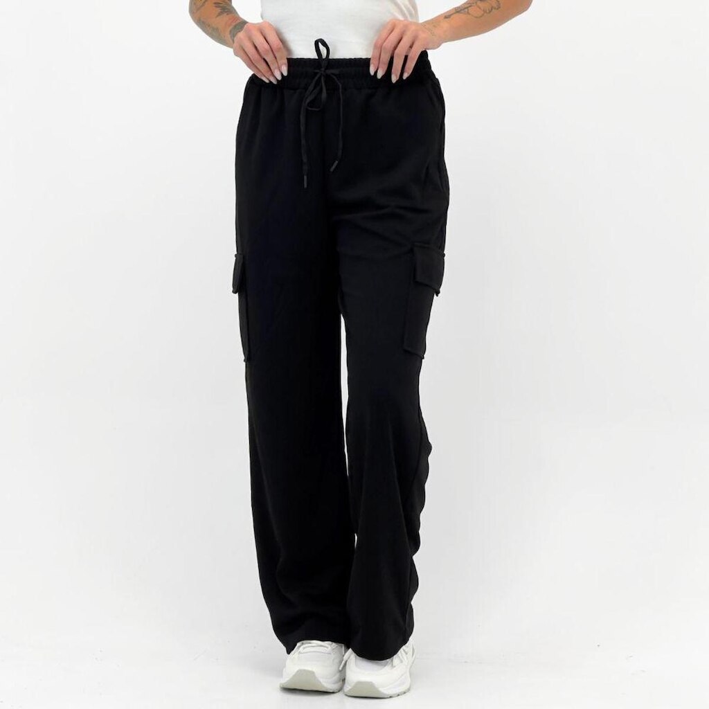 Calça Facinelli em Tecido Pantalona Cargo Feminina