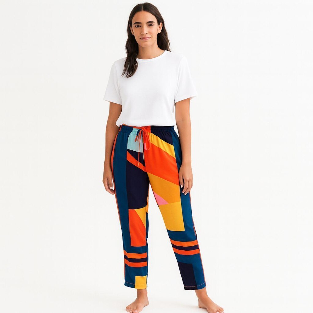 Calça Feminina Com Bolsos Na Frente Na Viscose Estampada