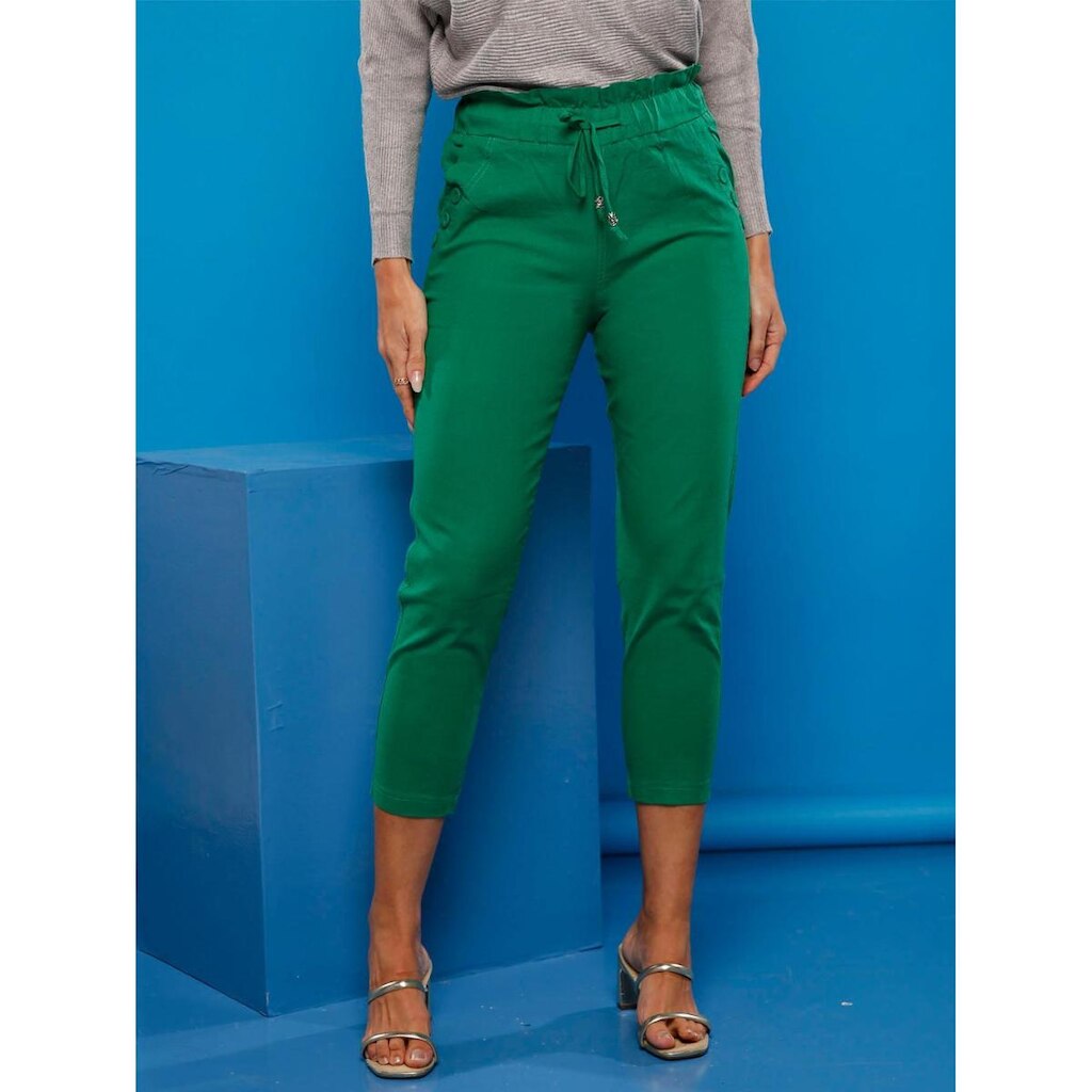 Calça Feminina Jogging Jogger em Linho Premium Elástico na Cintura com Ajuste e Comprimento Capri