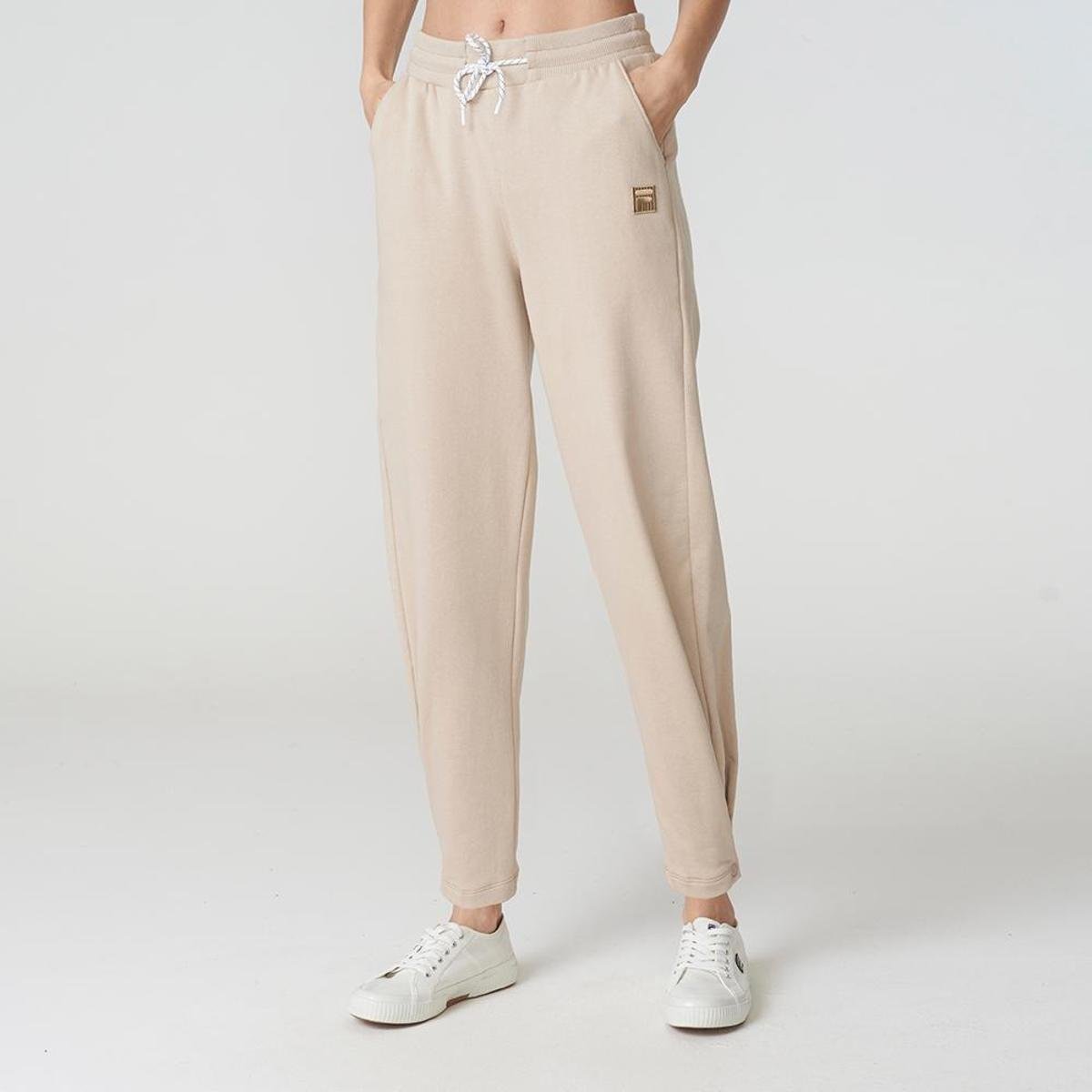 Calça Fila Essential Rise Feminina - Bege Menor preço em Calça Fila Essential Rise Feminina - Bege