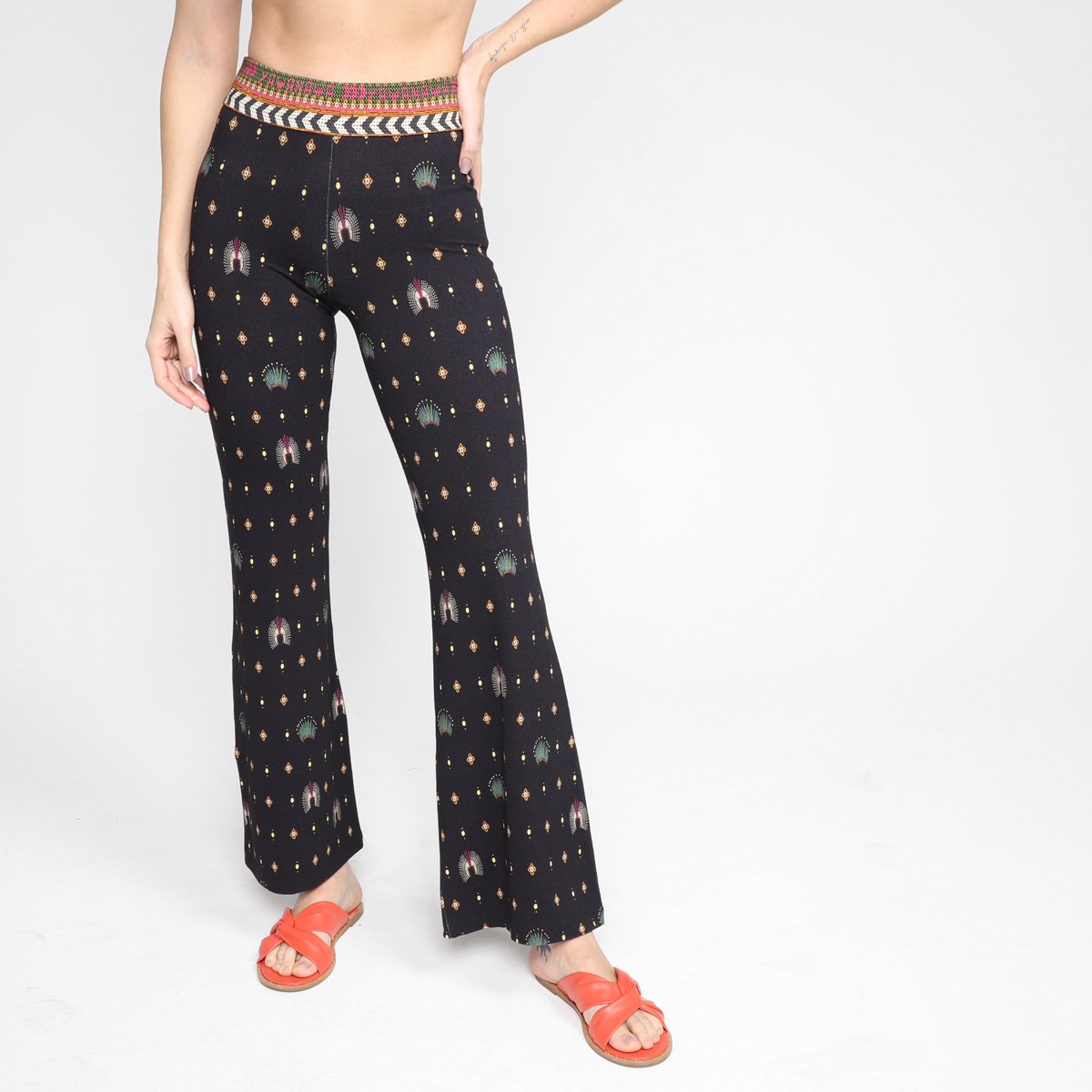 Calça Flare Farm Wacomaia Feminina - Estampado Menor preço em Calça Flare Farm Wacomaia Feminina - Estampado