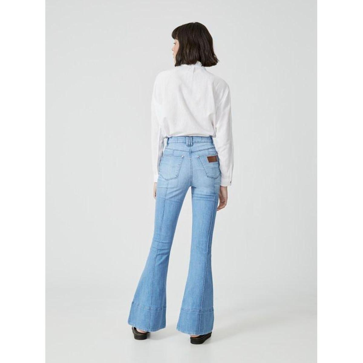 calça boca de sino azul