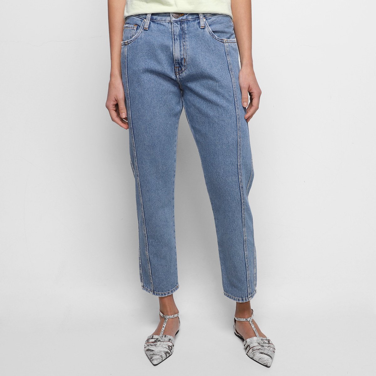 Calça Jeans Animale Jeans Boy Carrot Recortes Blue Barra Feminina - Azul é ruim? Calça Jeans Animale Jeans Boy Carrot Recortes Blue Barra Feminina - Azul é boa?