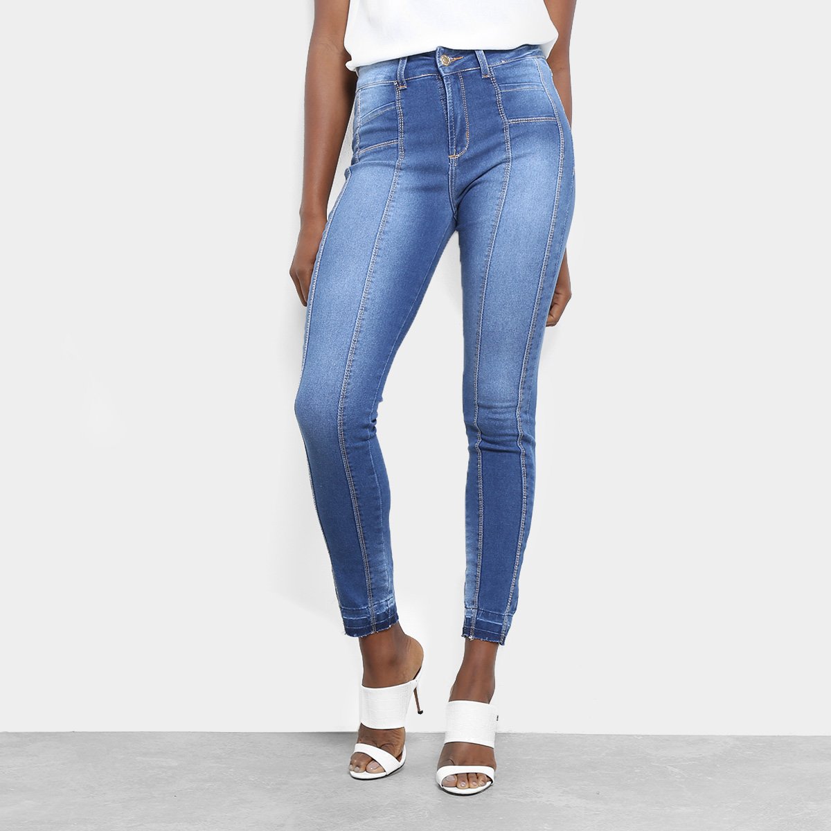 Calça Jeans Cigarrete Cropped Sawary Cintura Média Feminina - Azul Menor preço em Calça Jeans Cigarrete Cropped Sawary Cintura Média Feminina - Azul