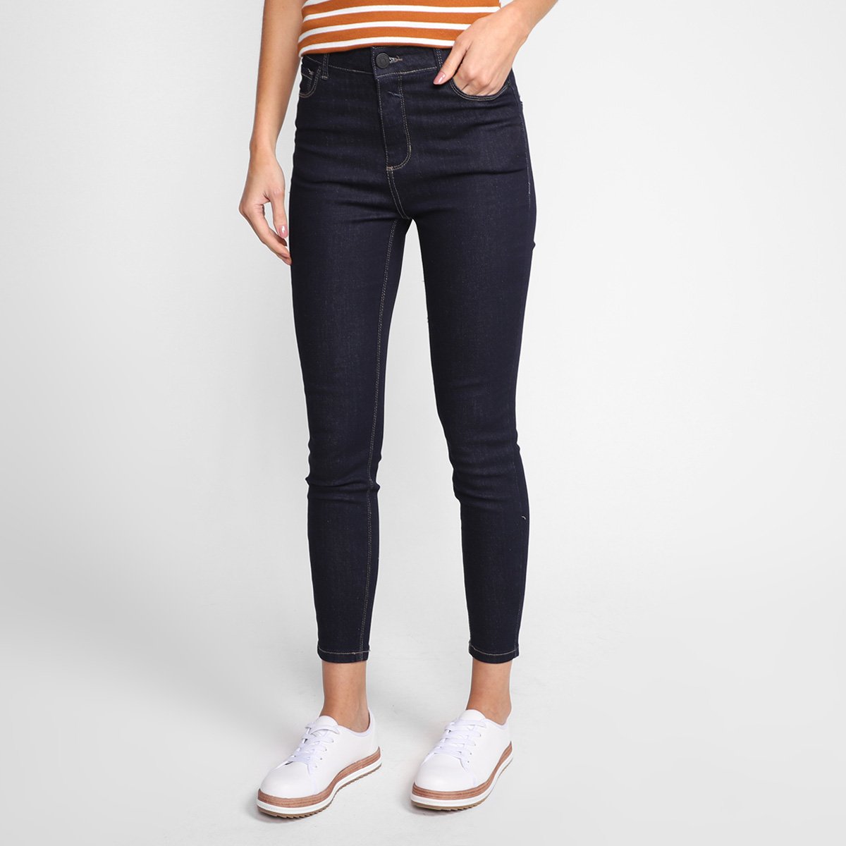 Calça Jeans Cigarrete Hering Cintura Alta Feminina - Jeans Menor preço em Calça Jeans Cigarrete Hering Cintura Alta Feminina - Jeans