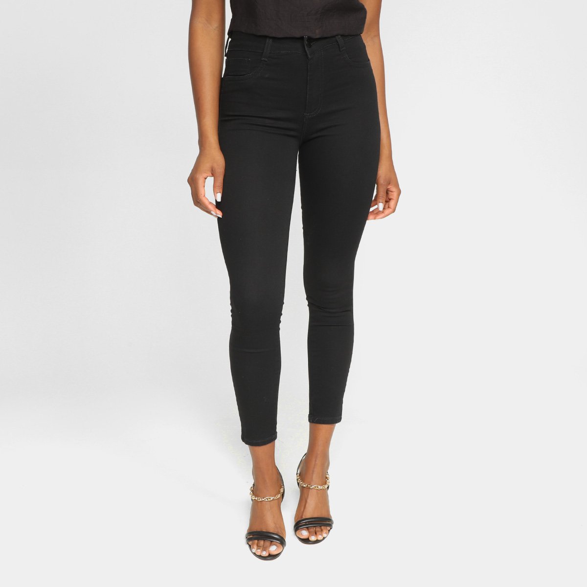 Calça Jeans Cigarrete Sawary Com Elastano Feminina - Preto Menor preço em Calça Jeans Cigarrete Sawary Com Elastano Feminina - Preto