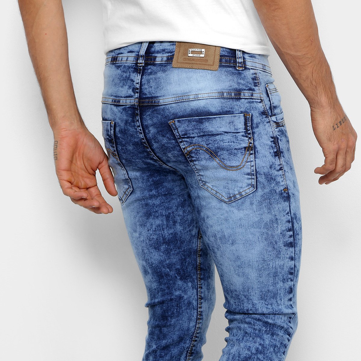 calça jeans marmorizada masculina