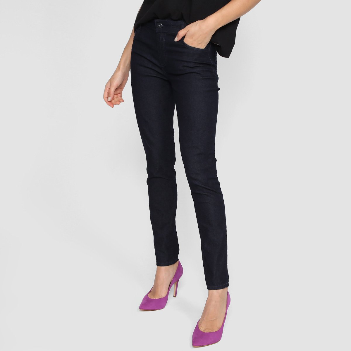 Calça Jeans Colcci Fátima Skinny Feminina Menor preço em Calça Jeans Colcci Fátima Skinny Feminina