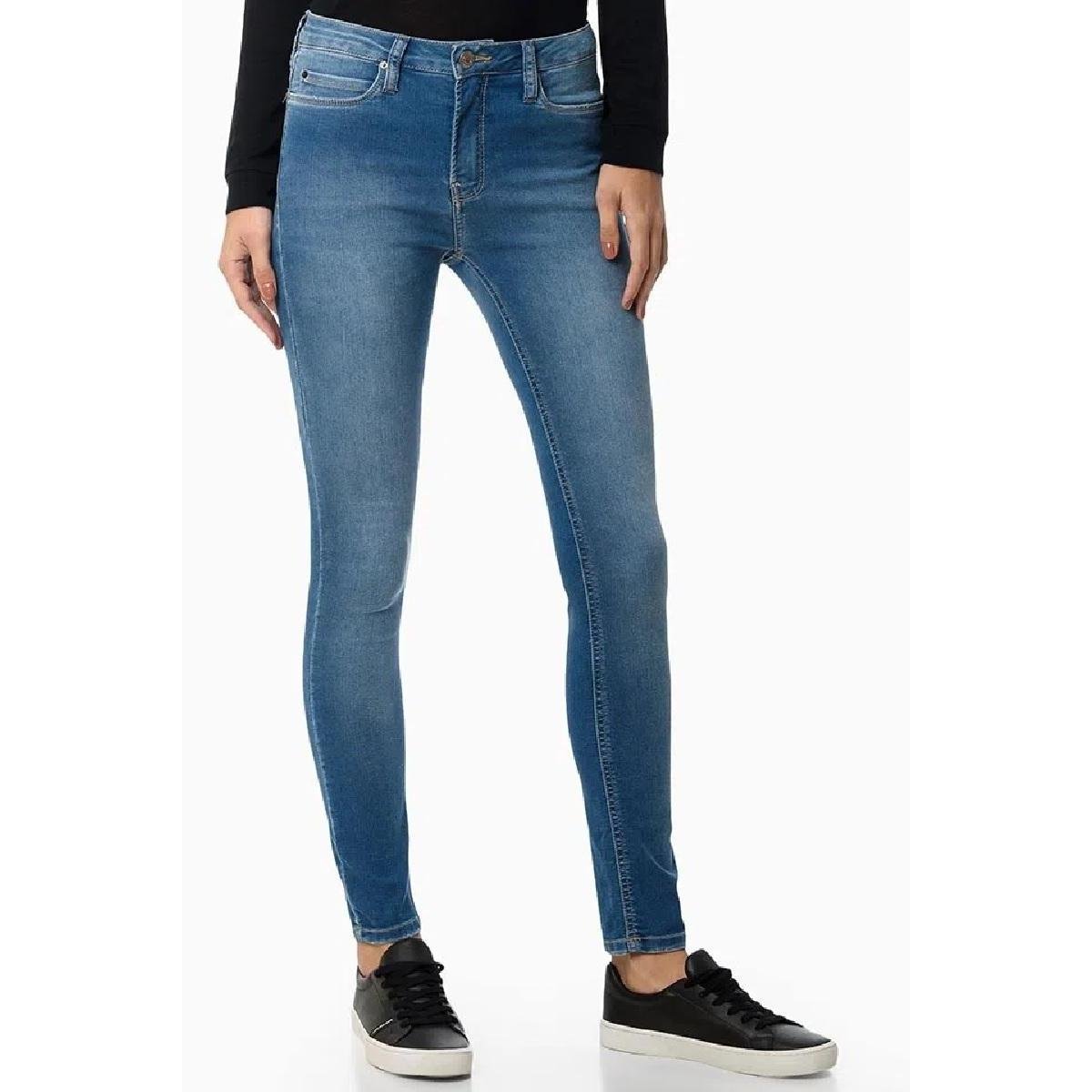 CALCA JEANS FIVE POCKETS SUPER SKINNY 42 AZUL MÉDIO - Azul Claro Menor preço em CALCA JEANS FIVE POCKETS SUPER SKINNY 42 AZUL MÉDIO - Azul Claro