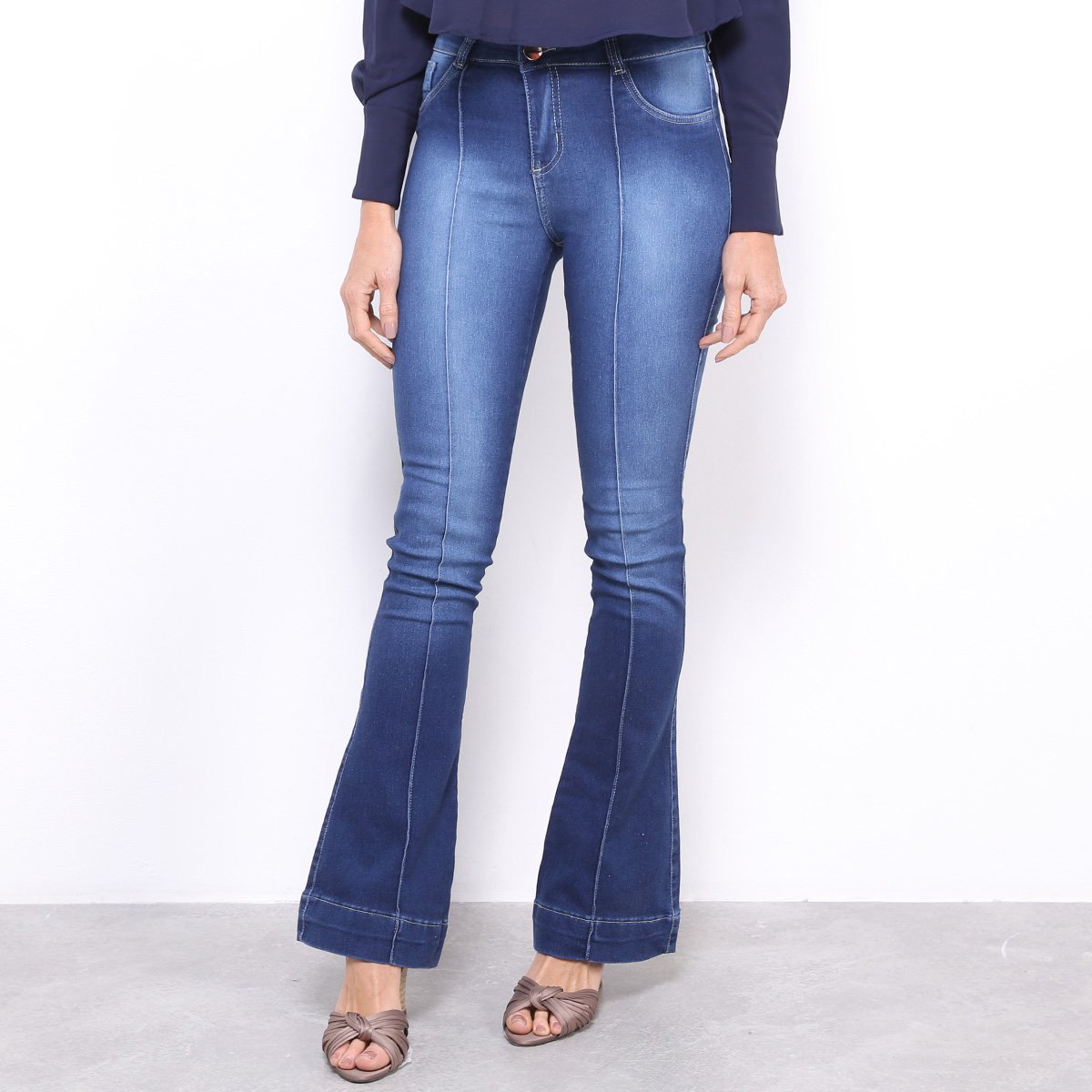 Calça Jeans Flare Coffee Estonada Feminina - Azul Menor preço em Calça Jeans Flare Coffee Estonada Feminina - Azul