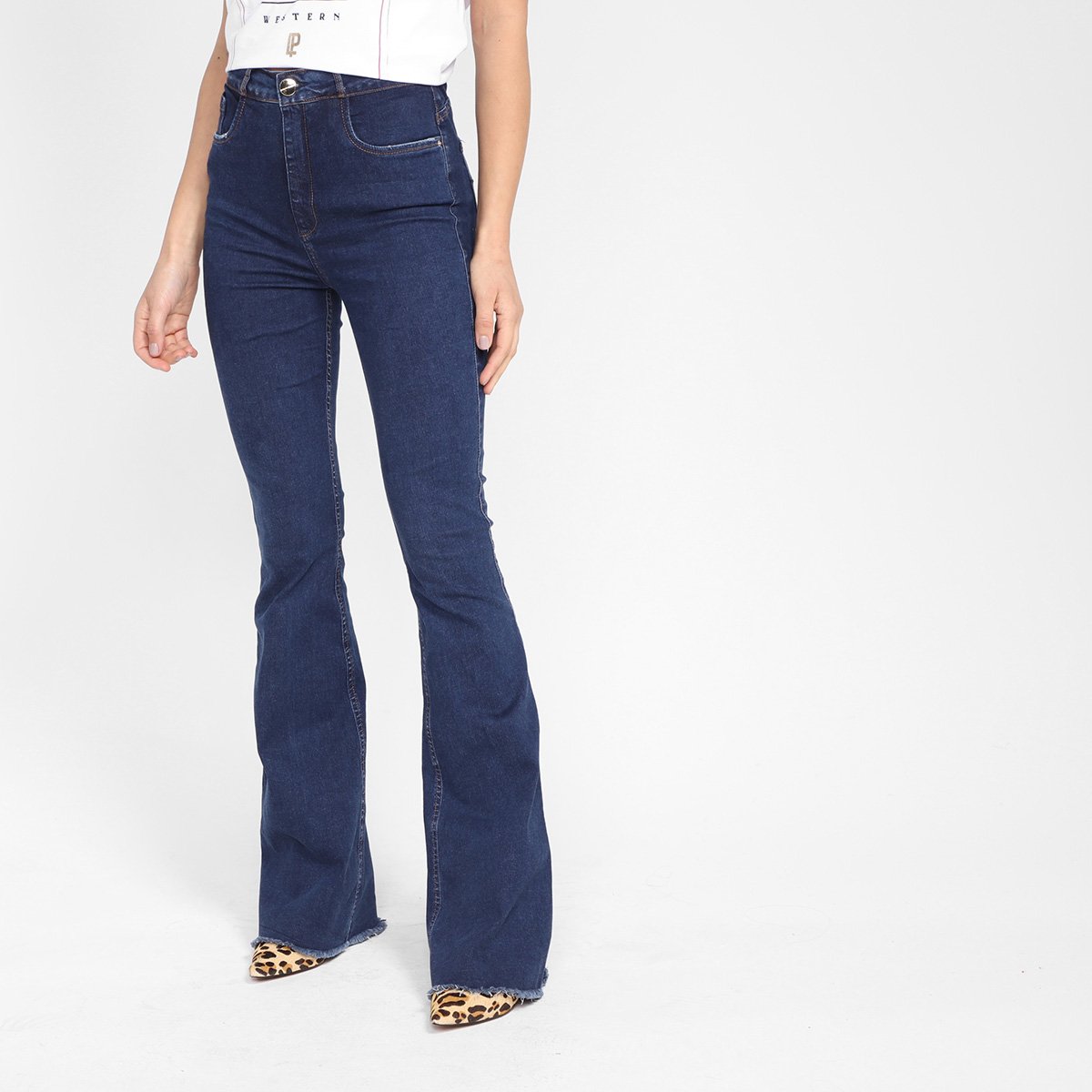 Calça Jeans Flare Lança Perfume Super High Feminina - Jeans Menor preço em Calça Jeans Flare Lança Perfume Super High Feminina - Jeans