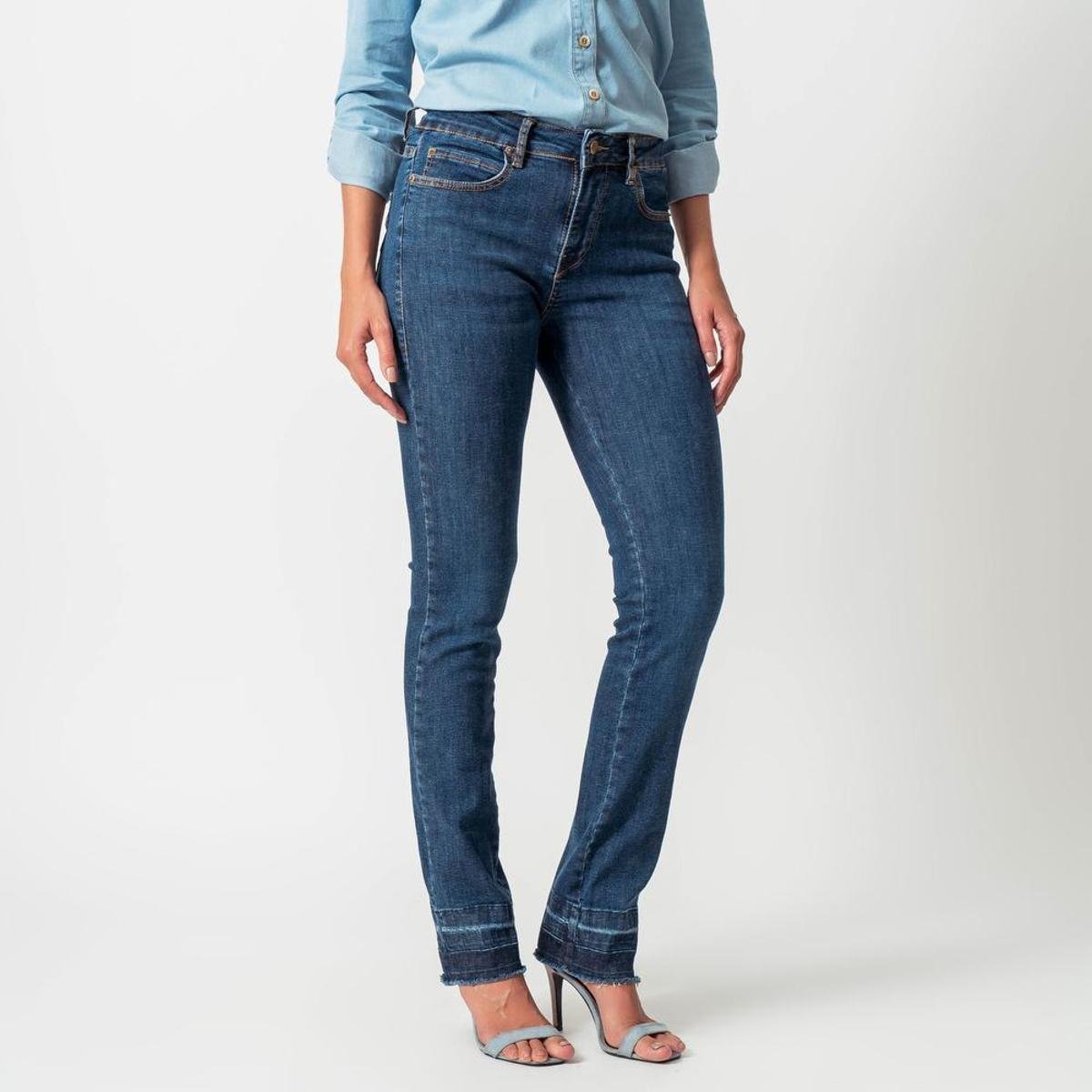 Calça Jeans Flex Skinny Thiffany Barra Desfeita Azul Escura - Azul Escuro Menor preço em Calça Jeans Flex Skinny Thiffany Barra Desfeita Azul Escura - Azul Escuro