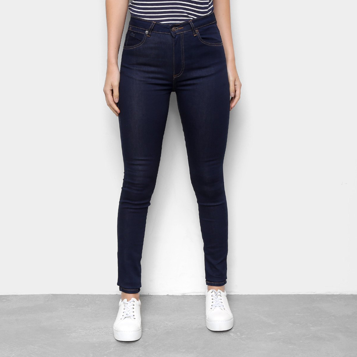 Calça Jeans Lacoste Skinny Escura Feminina - Azul Menor preço em Calça Jeans Lacoste Skinny Escura Feminina - Azul