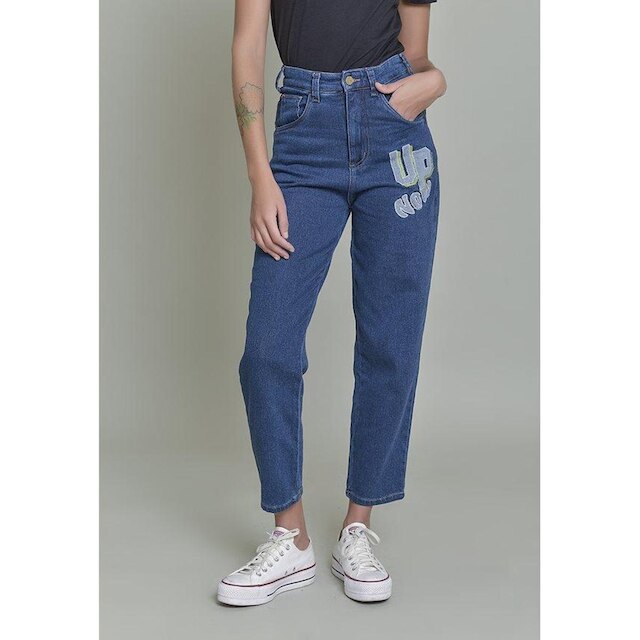 Calça Jeans Moletinho Dialogo Mom Com Bordado e B