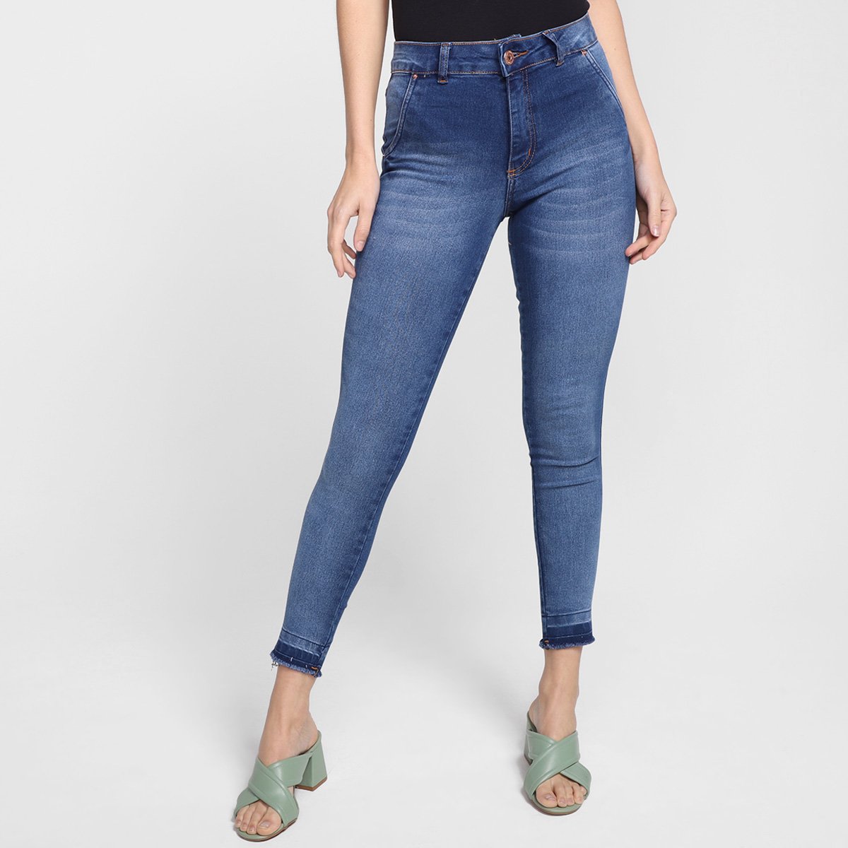 Calça Jeans Skinny Biotipo Barra Desfiada Feminina - Azul é ruim? Calça Jeans Skinny Biotipo Barra Desfiada Feminina - Azul é boa?