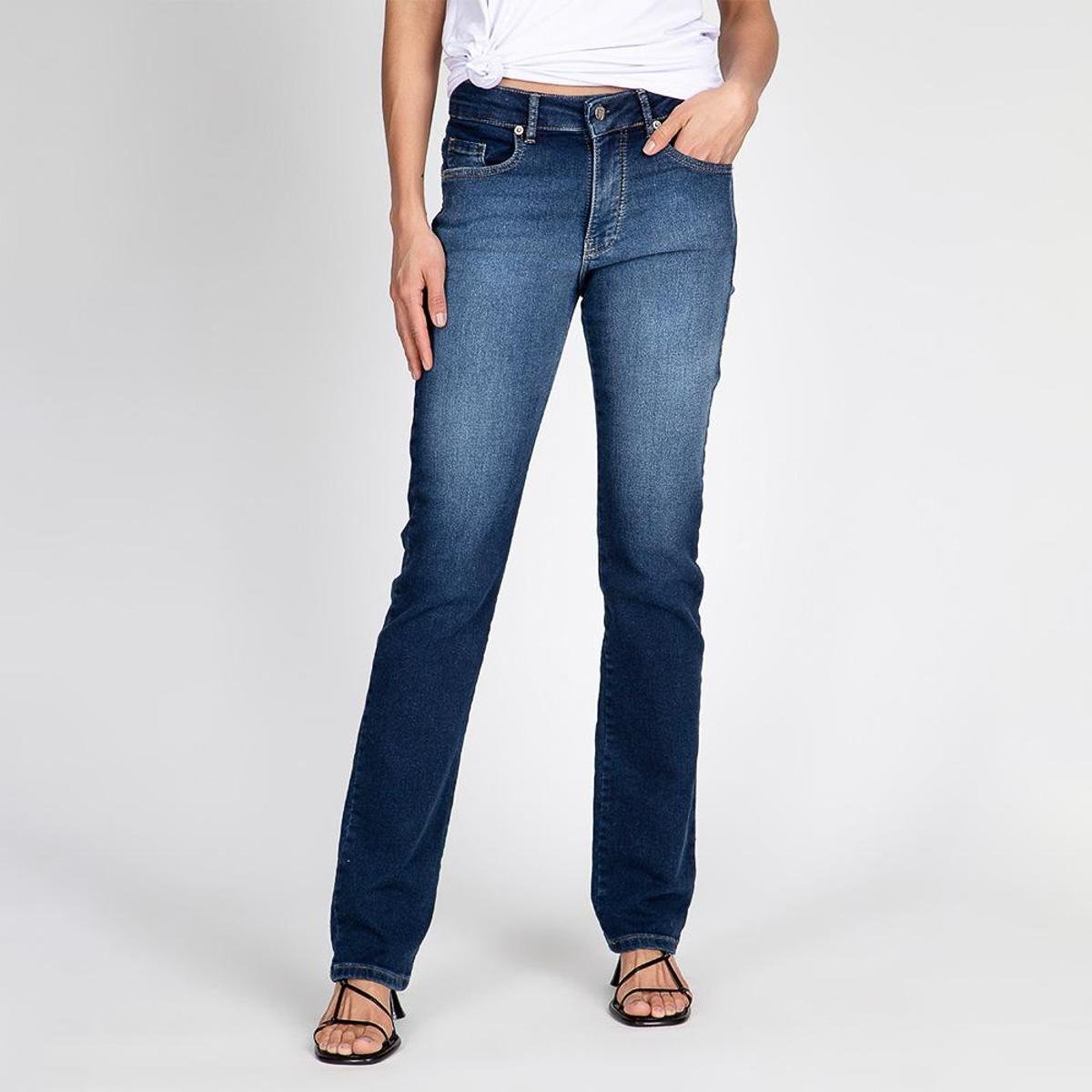 Calça Jeans Tipo Moletom Reta Judy Estonada - Azul Menor preço em Calça Jeans Tipo Moletom Reta Judy Estonada - Azul