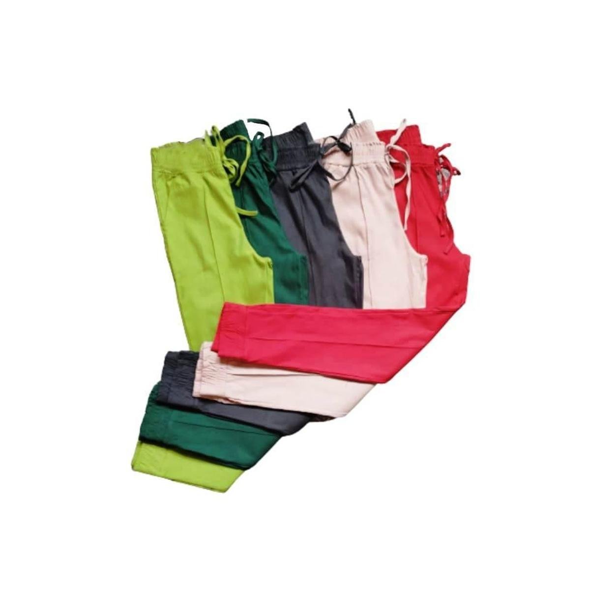 Calça jogger feminina no bengaline com bolsos na frente - Preto Menor preço em Calça jogger feminina no bengaline com bolsos na frente - Preto