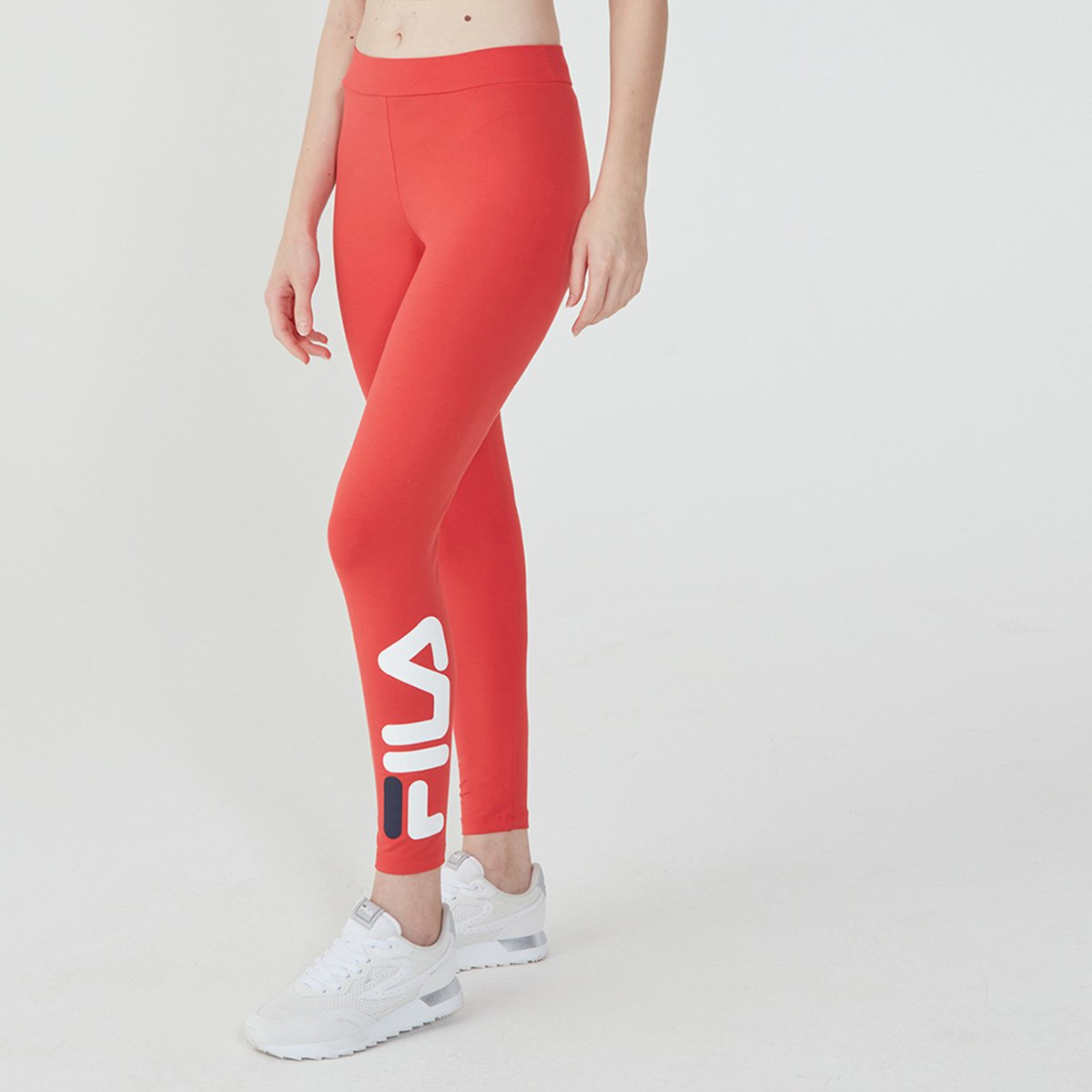 Calça Legging Fila Letter Cintura Média Feminina - Vermelho Escuro+Branco é ruim? Calça Legging Fila Letter Cintura Média Feminina - Vermelho Escuro+Branco é boa?