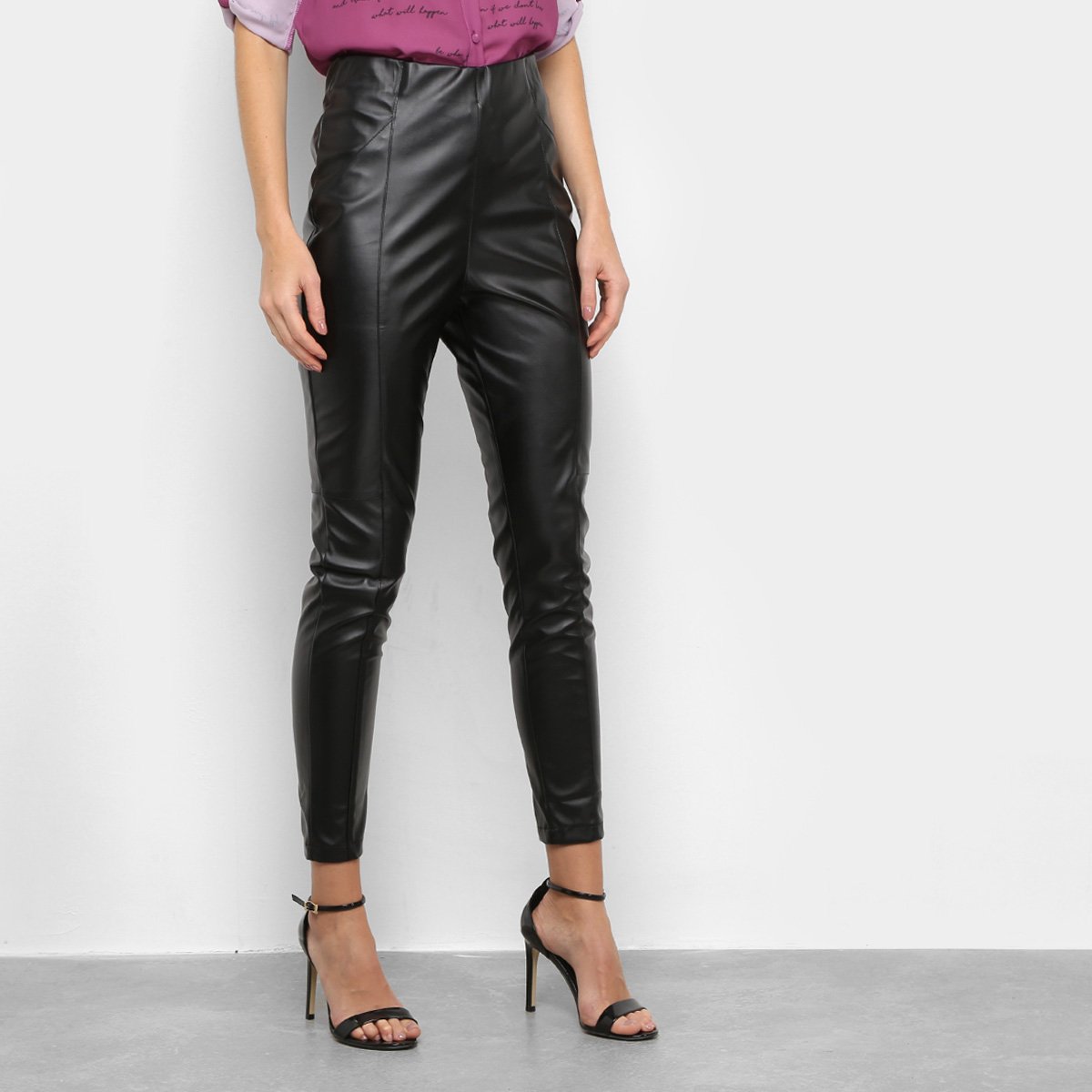 Calça Legging Il Shin Vinil Recorte Feminina - Preto Menor preço em Calça Legging Il Shin Vinil Recorte Feminina - Preto