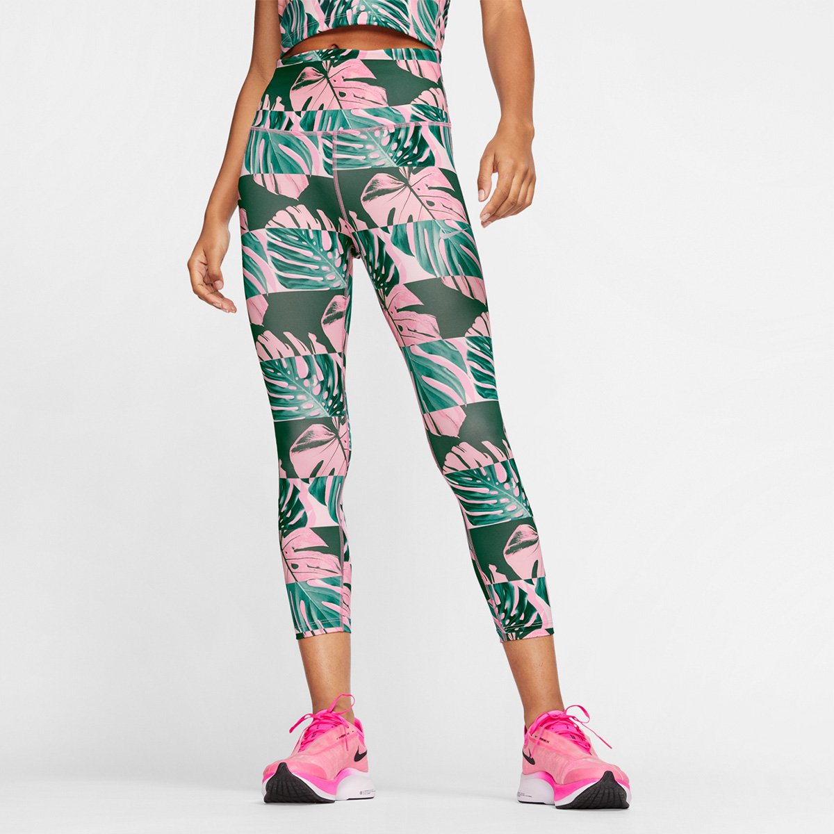 Calça Legging Nike Fast Feminina - Pink+Prata Menor preço em Calça Legging Nike Fast Feminina - Pink+Prata