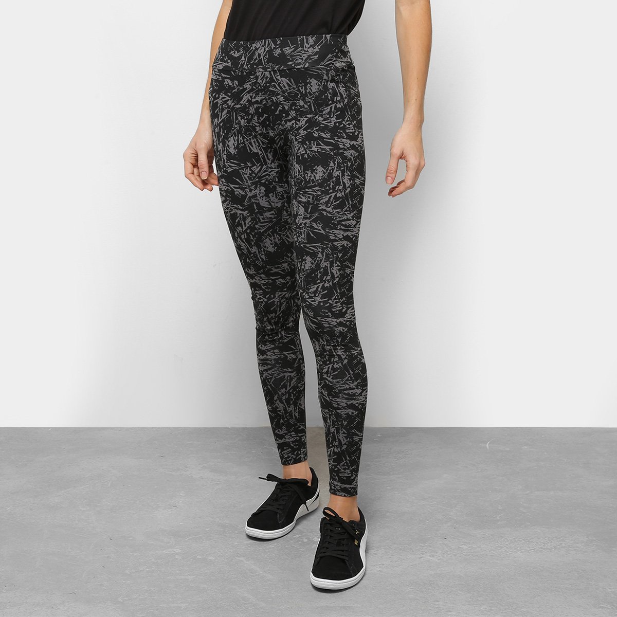Calça Legging Puma KA AOP Feminina - Preto Menor preço em Calça Legging Puma KA AOP Feminina - Preto