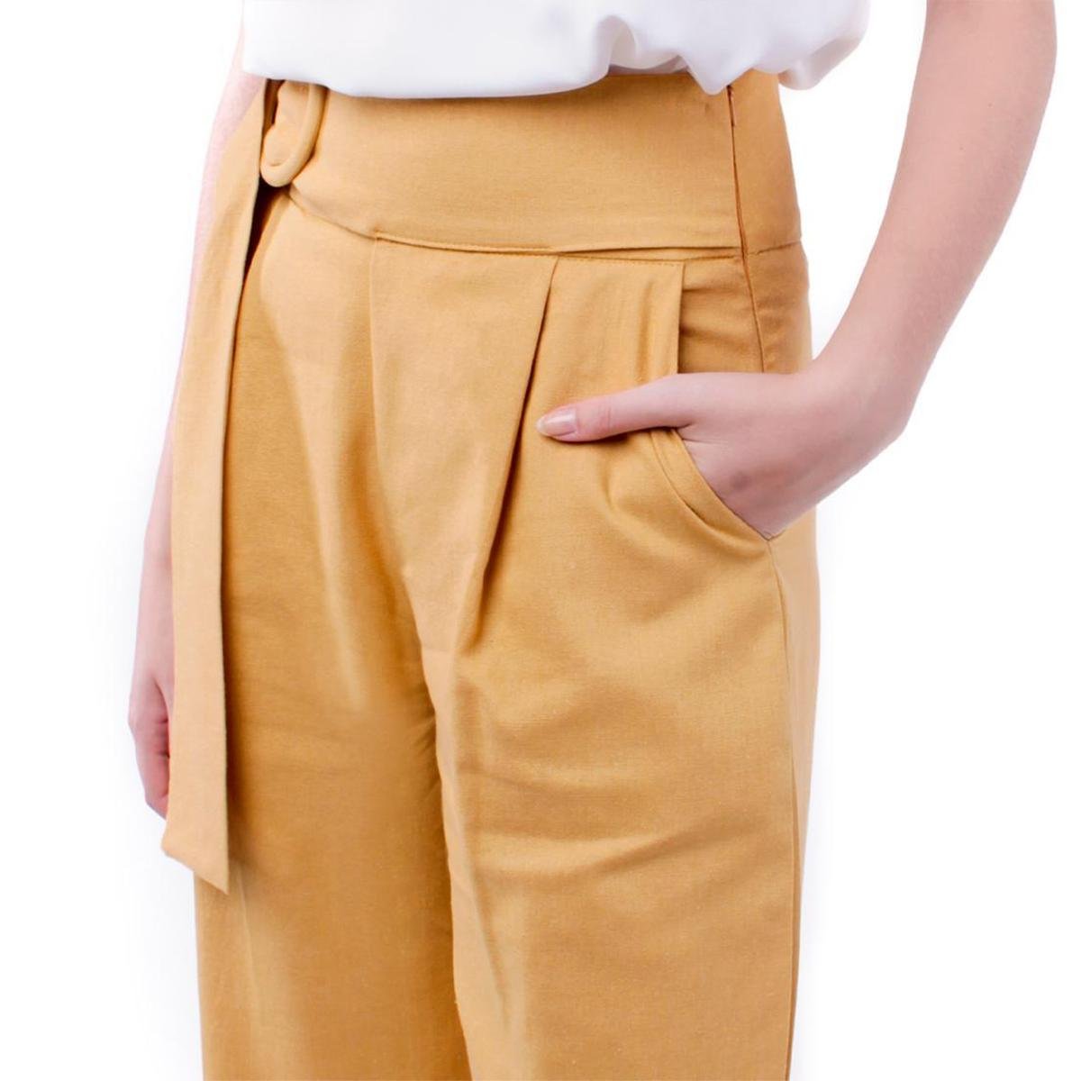 calça de linho mostarda