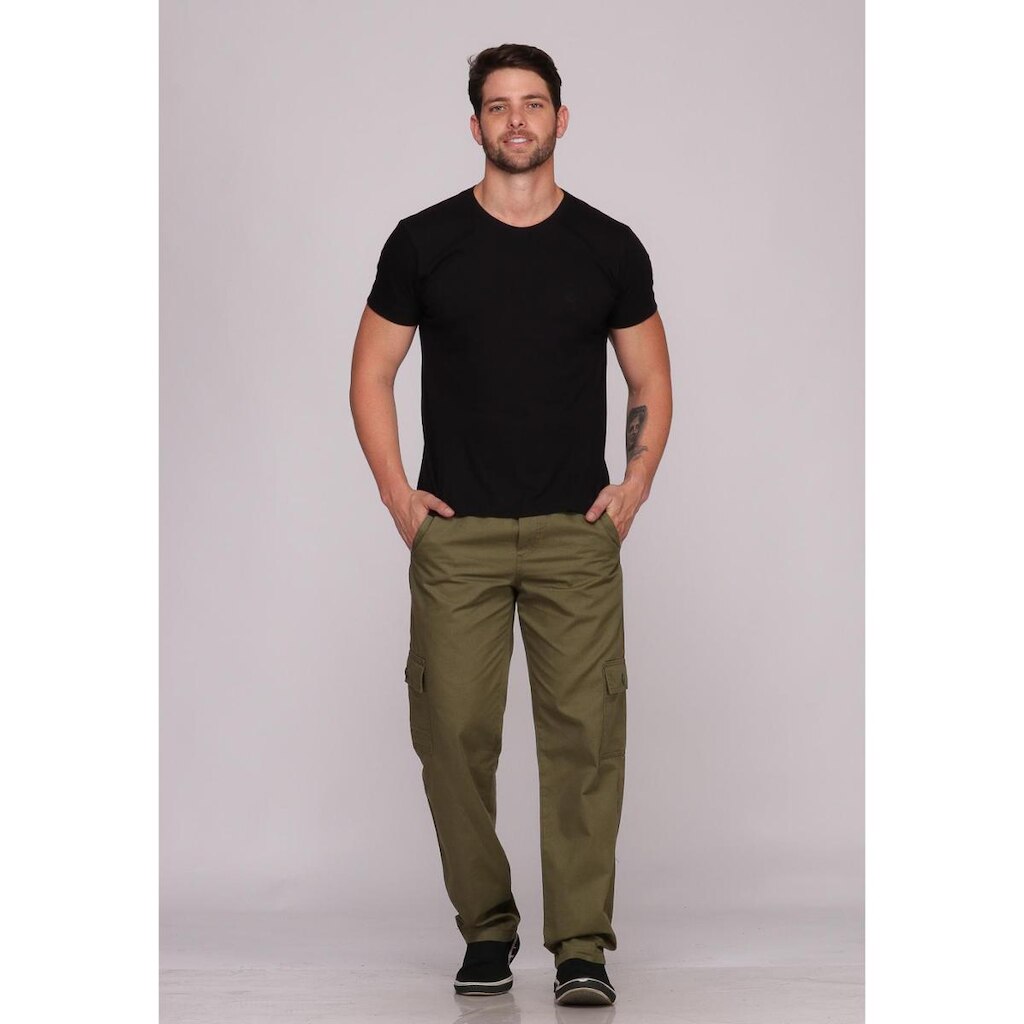 Calça masculina reta em Sarja Verde Claro