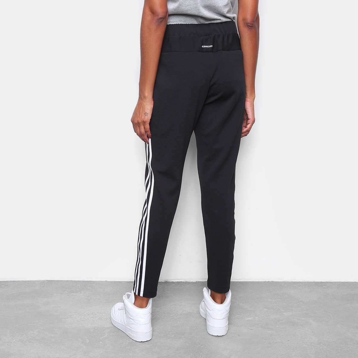 Calça Moletom Adidas 3 Listras Aeroready Feminina - Preto | Zattini