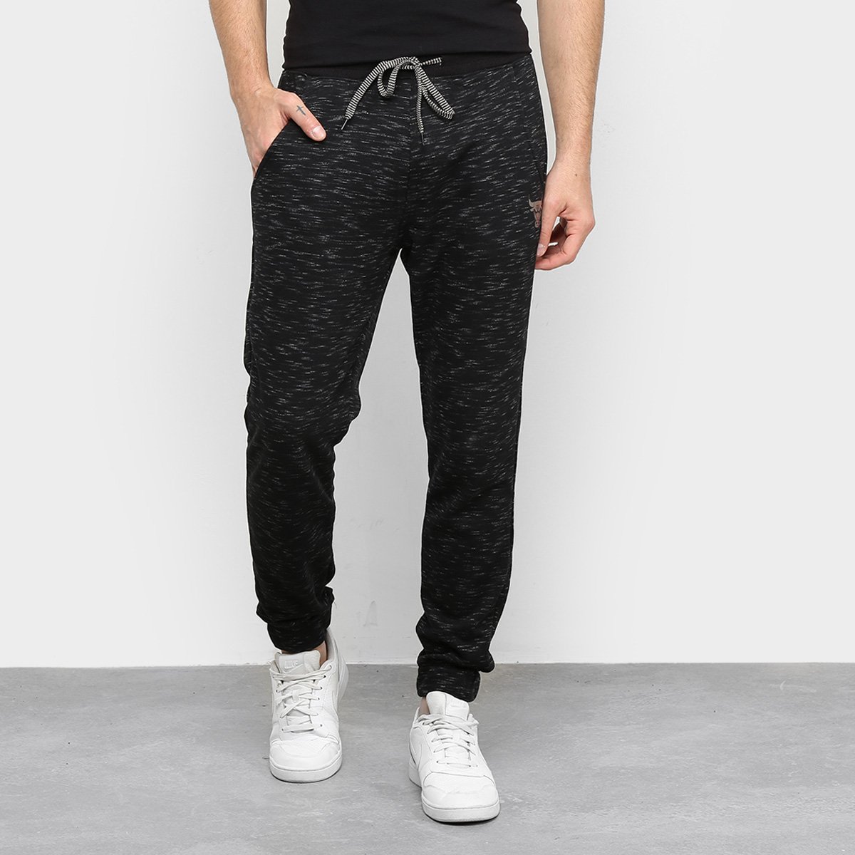 Calça Moletom NBA Chicago Bulls Masculina - Preto Menor preço em Calça Moletom NBA Chicago Bulls Masculina - Preto