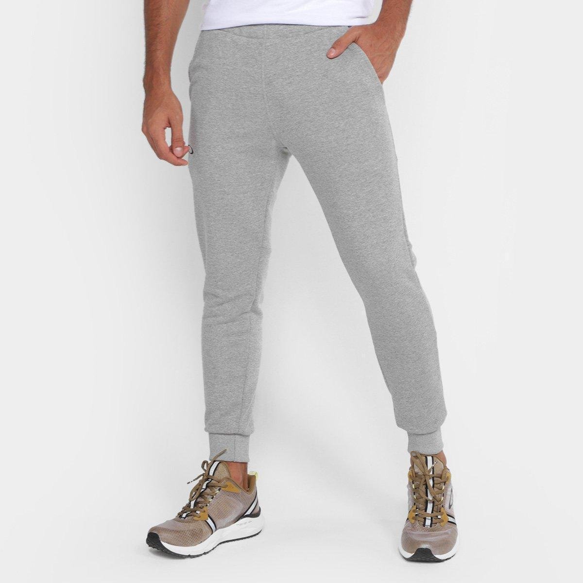 CALÇA MOLETOM OAKLEY MASCULINA ATHLETIC PANT - Cinza Menor preço em CALÇA MOLETOM OAKLEY MASCULINA ATHLETIC PANT - Cinza