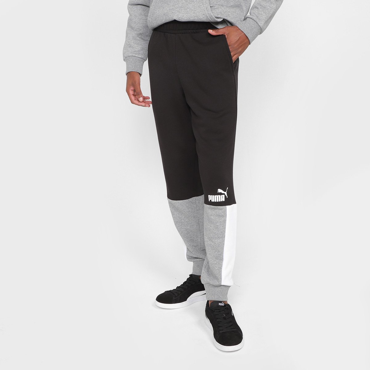 Calça Moletom Puma Ess+ Block Masculina - Preto Menor preço em Calça Moletom Puma Ess+ Block Masculina - Preto
