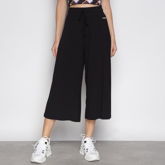 Pantacourt Preta Viscose Pantacourt Preta Social (Calça Pantacourt