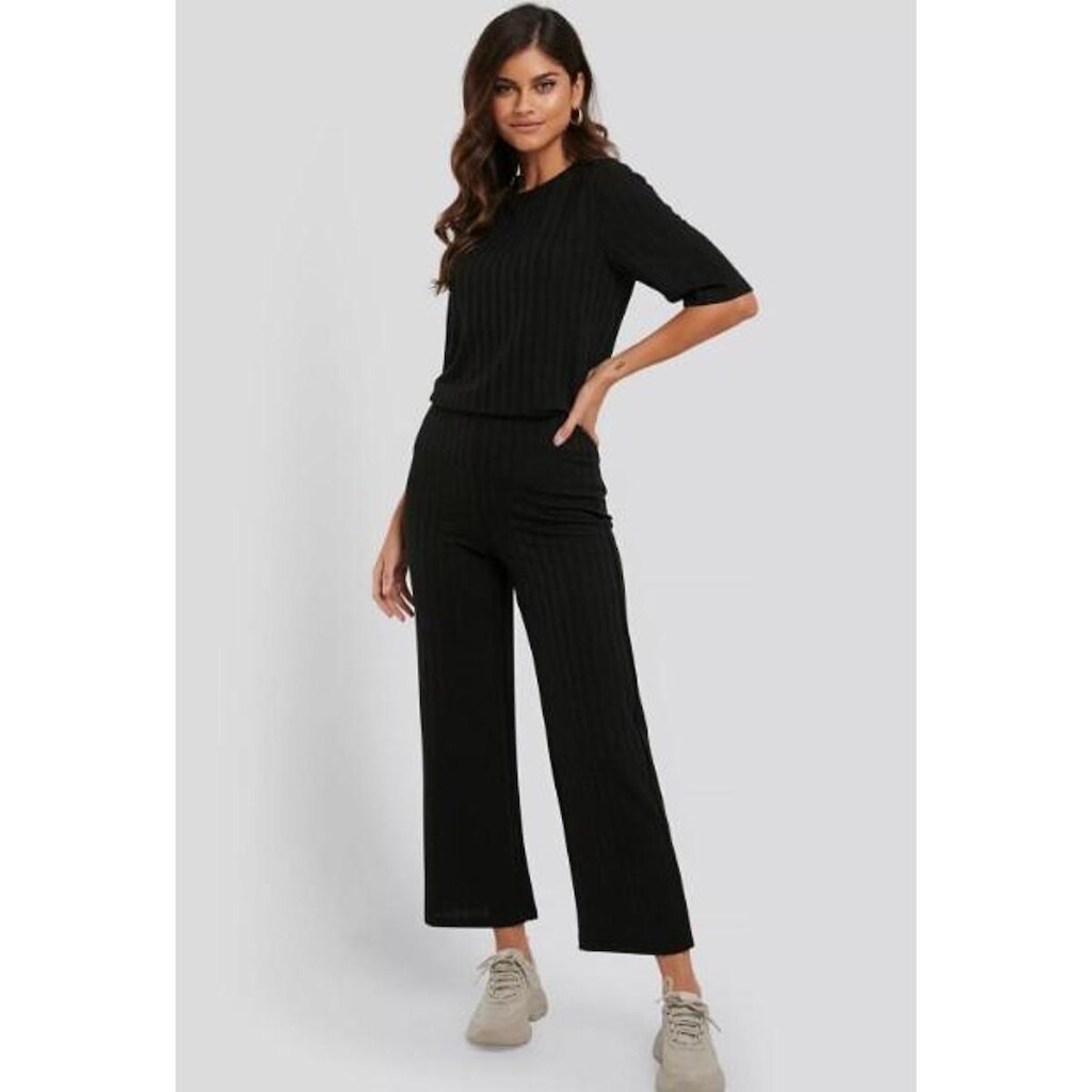 Calça Pantacourt Diluxo Ribana Canelada Preta