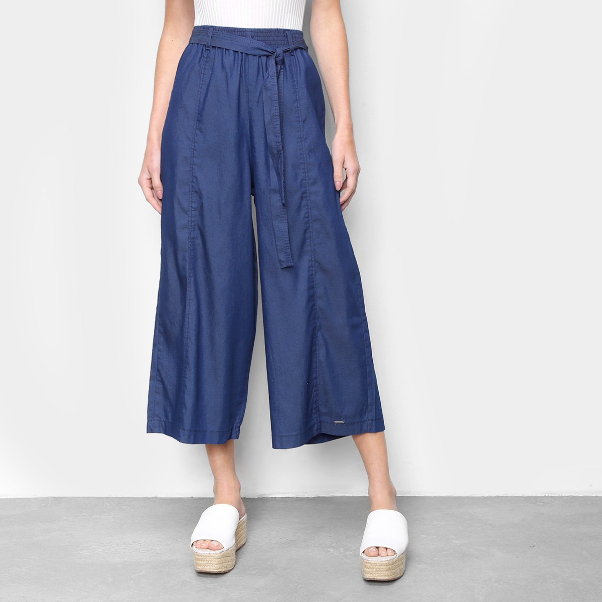 Calça Pantacourt Marialicia Com Amarração Na Cintura Feminina - Marinho Menor preço em Calça Pantacourt Marialicia Com Amarração Na Cintura Feminina - Marinho