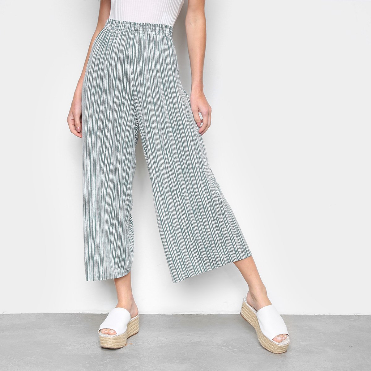 Calça Pantacourt Marialicia Pancatourt Listrada Feminina - Verde Menor preço em Calça Pantacourt Marialicia Pancatourt Listrada Feminina - Verde