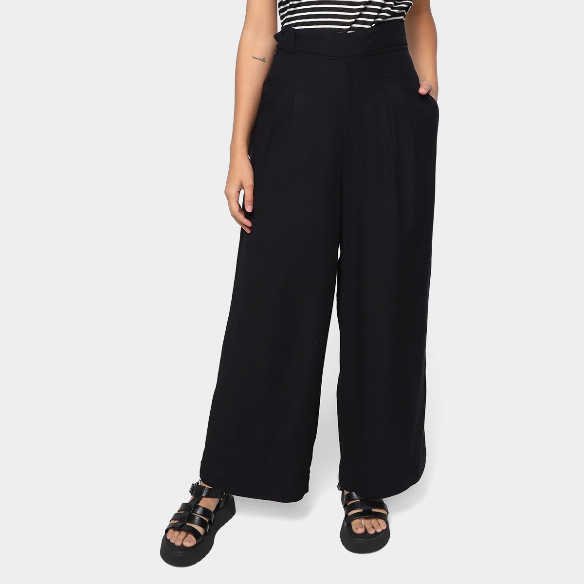 Calça Pantalona Feminina Farm c/ Pregas Menor preço em Calça Pantalona Feminina Farm c/ Pregas