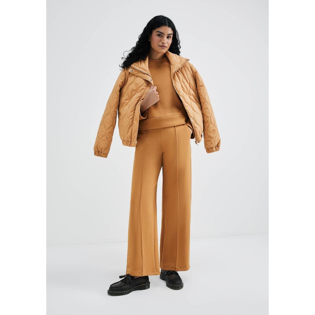 Calça Pantalona Hering Cintura Alta Em Moletom Peluciado Feminina - Marrom Menor preço em Calça Pantalona Hering Cintura Alta Em Moletom Peluciado Feminina - Marrom