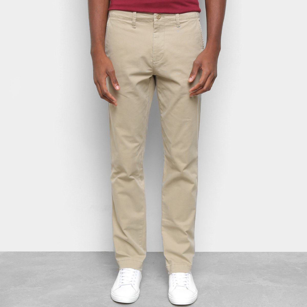 Calça Sarja GAP Chino Reta Masculina - Bege Menor preço em Calça Sarja GAP Chino Reta Masculina - Bege