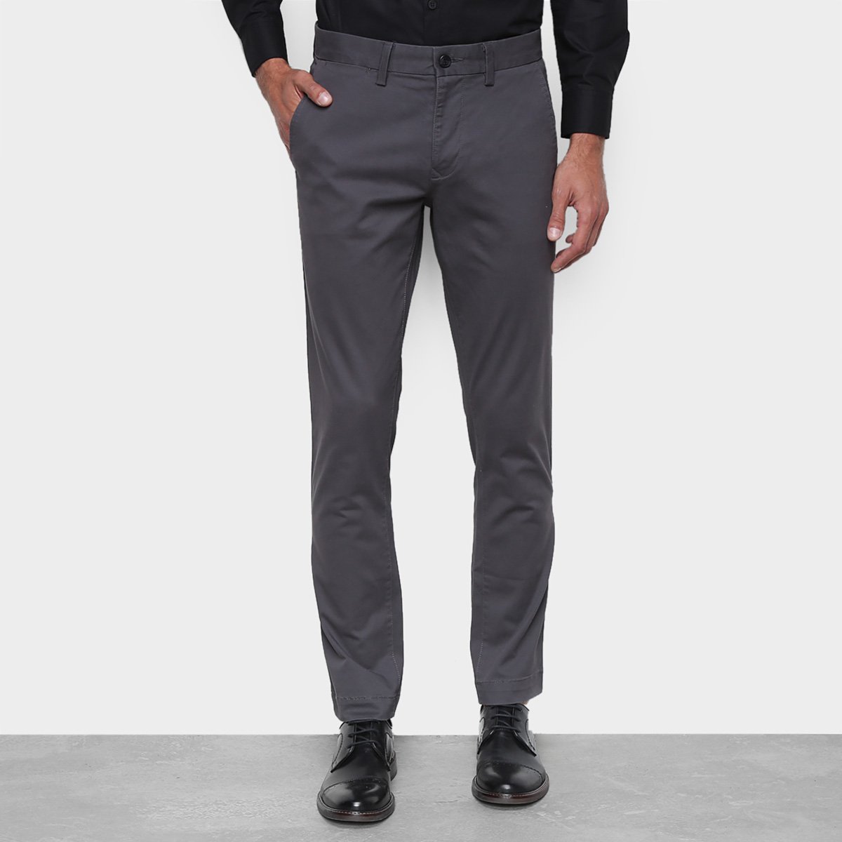 Calça Sarja GAP Slim Fit Masculina - Preto Menor preço em Calça Sarja GAP Slim Fit Masculina - Preto