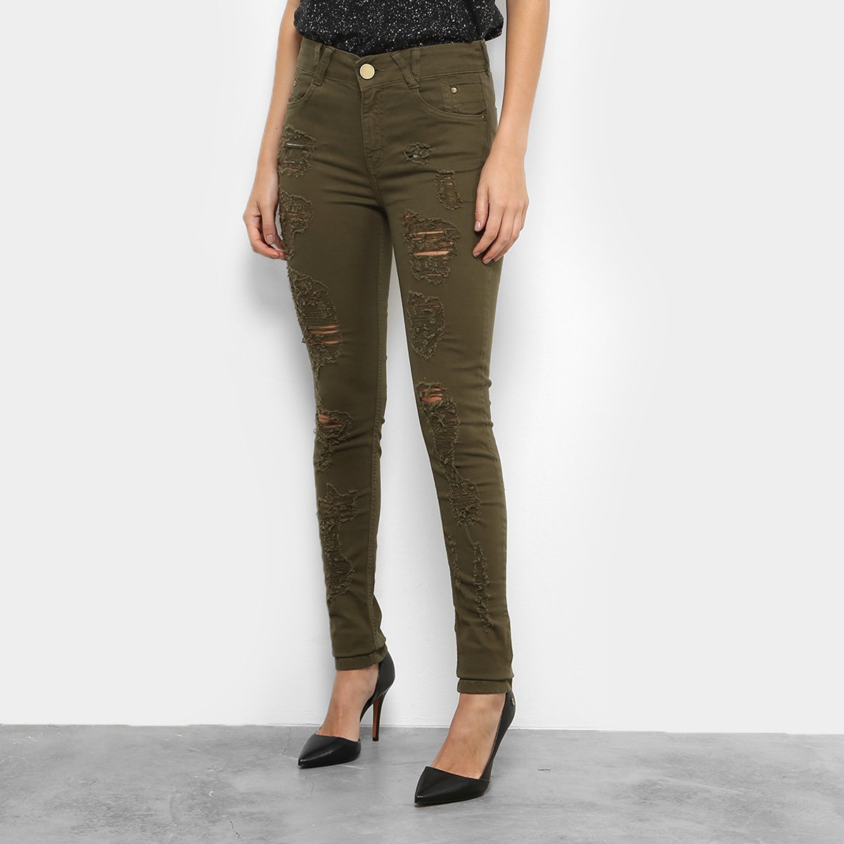 calça sarja rasgada
