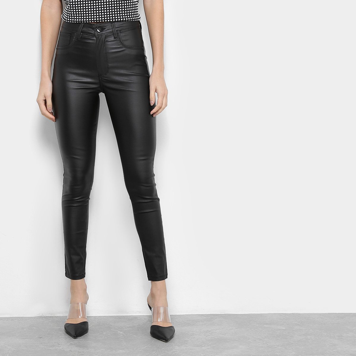 Calça Skinny Maria Filó Black Resinada Feminina - Preto Menor preço em Calça Skinny Maria Filó Black Resinada Feminina - Preto