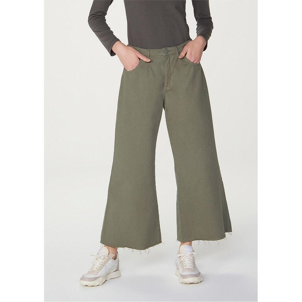 Calça Wide Leg Em Sarja De Algodão Feminina - Verde é ruim? Calça Wide Leg Em Sarja De Algodão Feminina - Verde é boa?