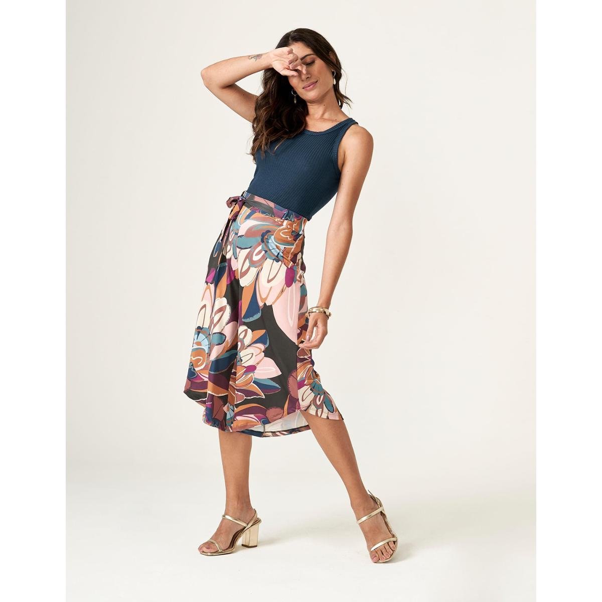 Calça Zinzane Feminina Sabrina Pantacourt PP - PRETO - Preto Menor preço em Calça Zinzane Feminina Sabrina Pantacourt PP - PRETO - Preto
